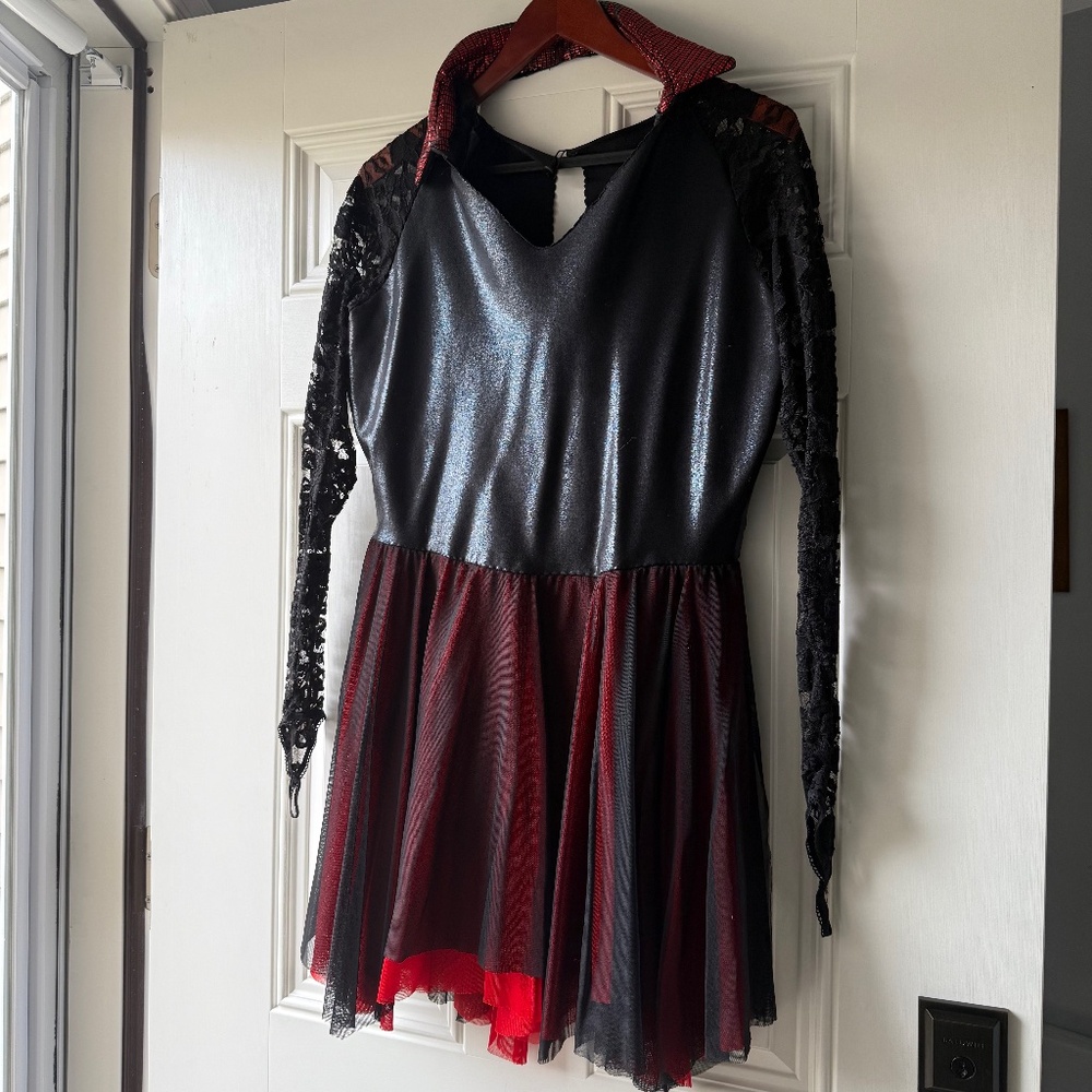 Adult XL Figure Skating Dress Synchro/Dance Length Skirt Vampire/Tango Theme